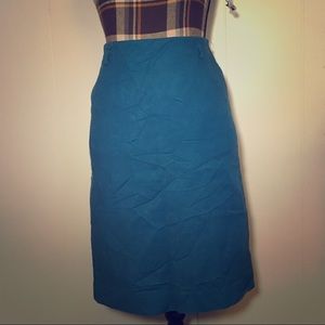 Blue pencil skirt with pockets